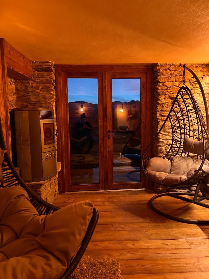 Locanda Il Campo Della Quercia San Damiano Macra Bagian luar foto